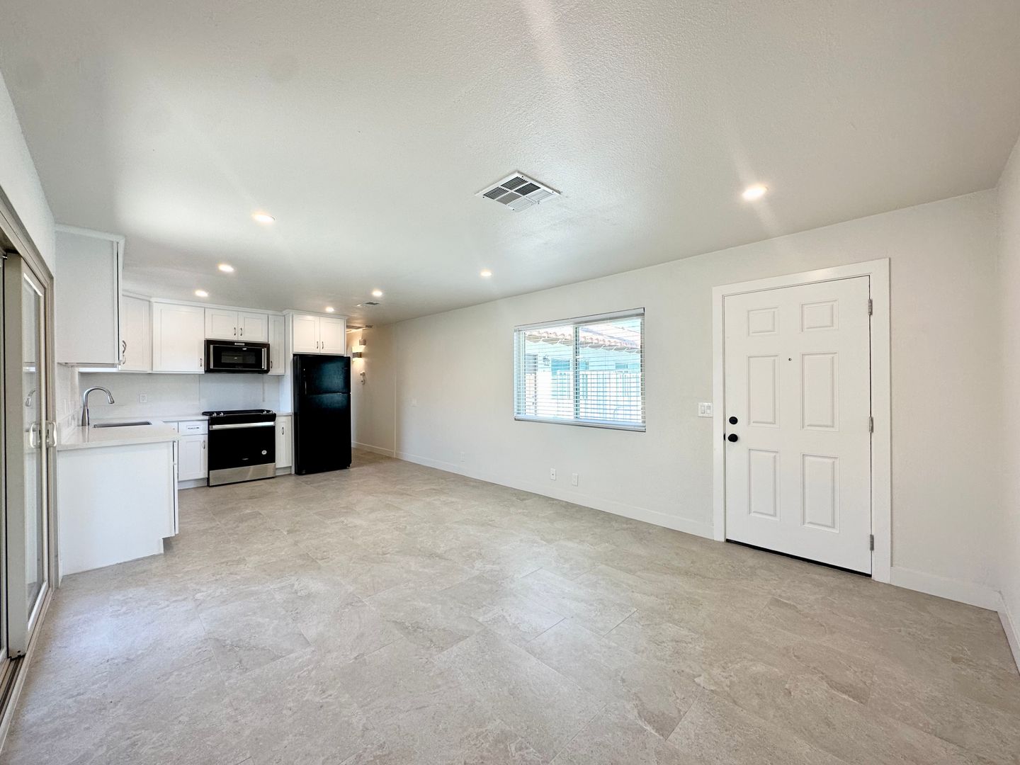 Palm Springs Apartment: 561 Desert View Dr APT 1