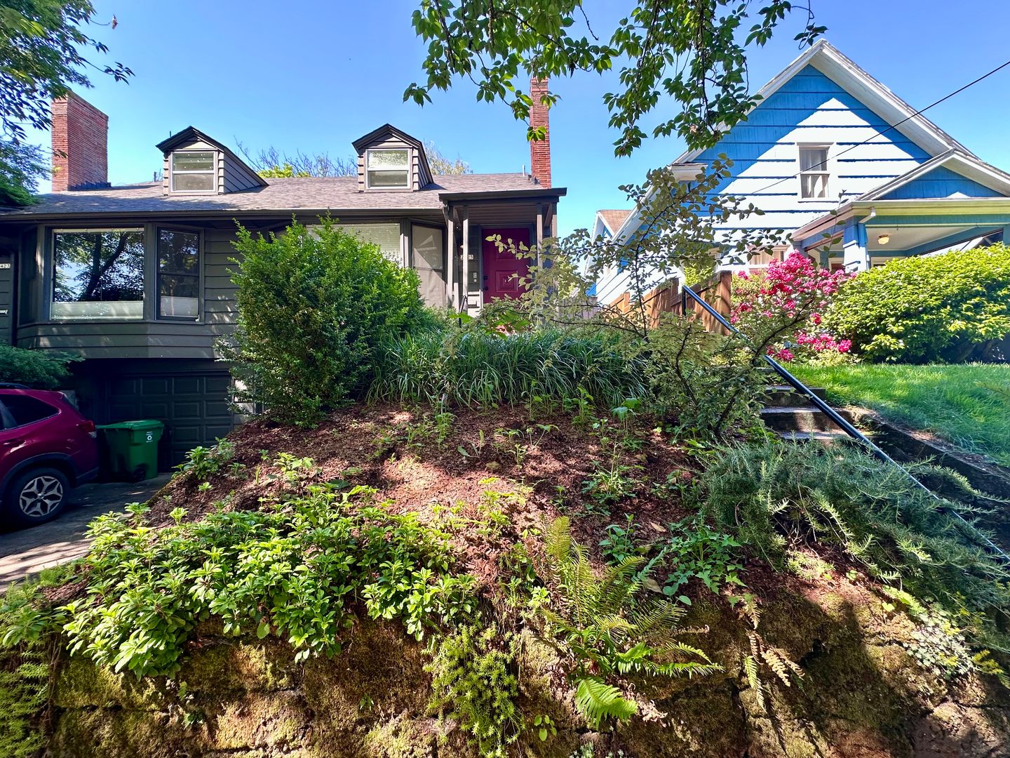 Portland Apartment: 2425 NE Everett Street
