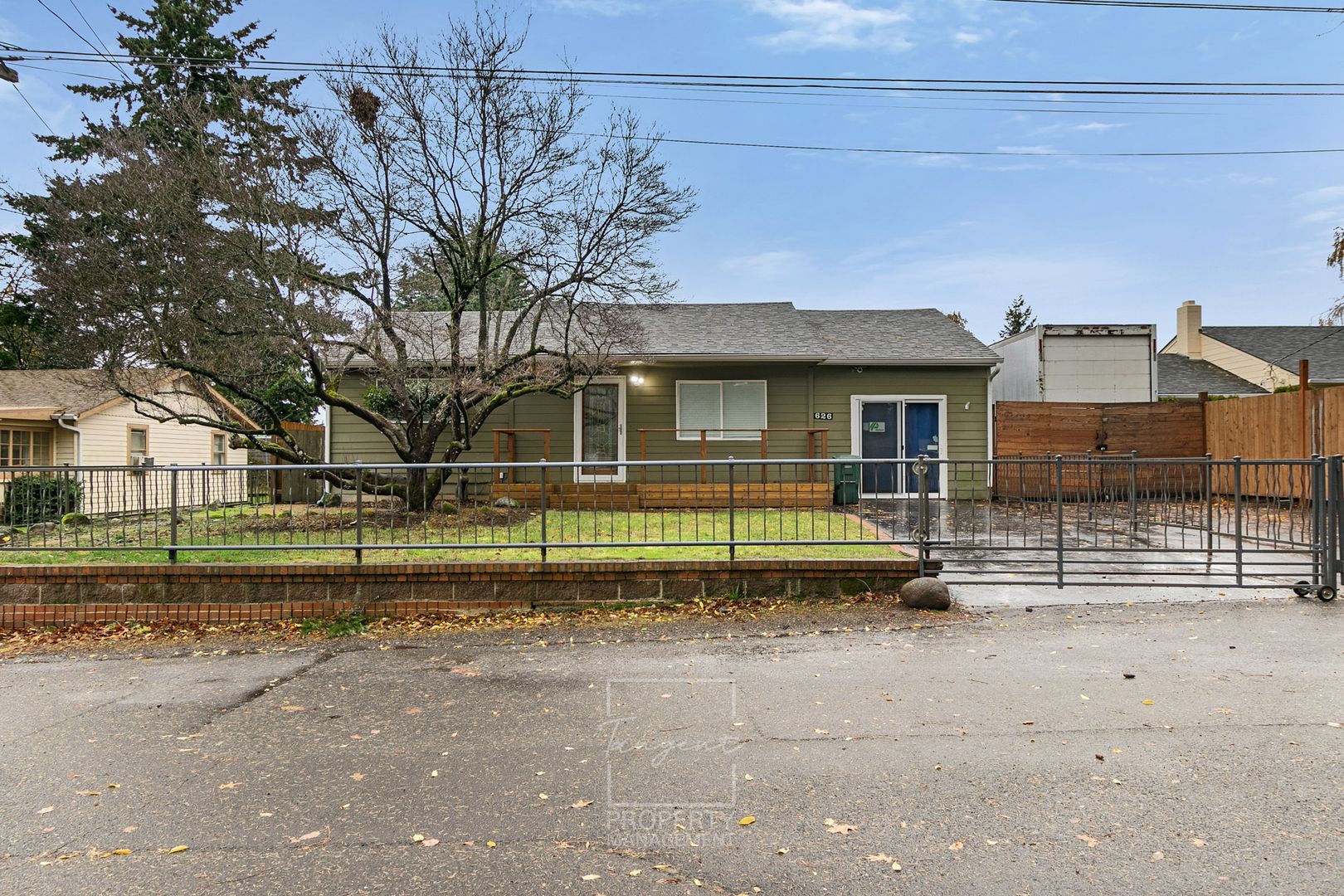 Portland Apartment: 626 NE 120th Ave - House