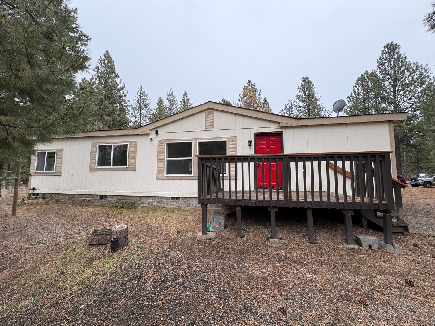 Bend House: 19406 Cherokee Road