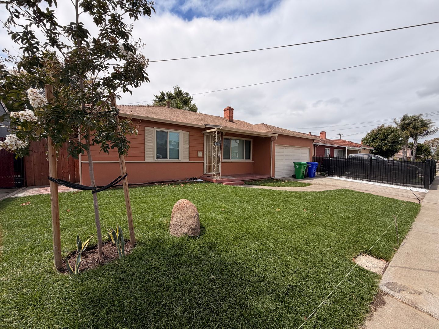 Hayward House: 20861 Times Ave