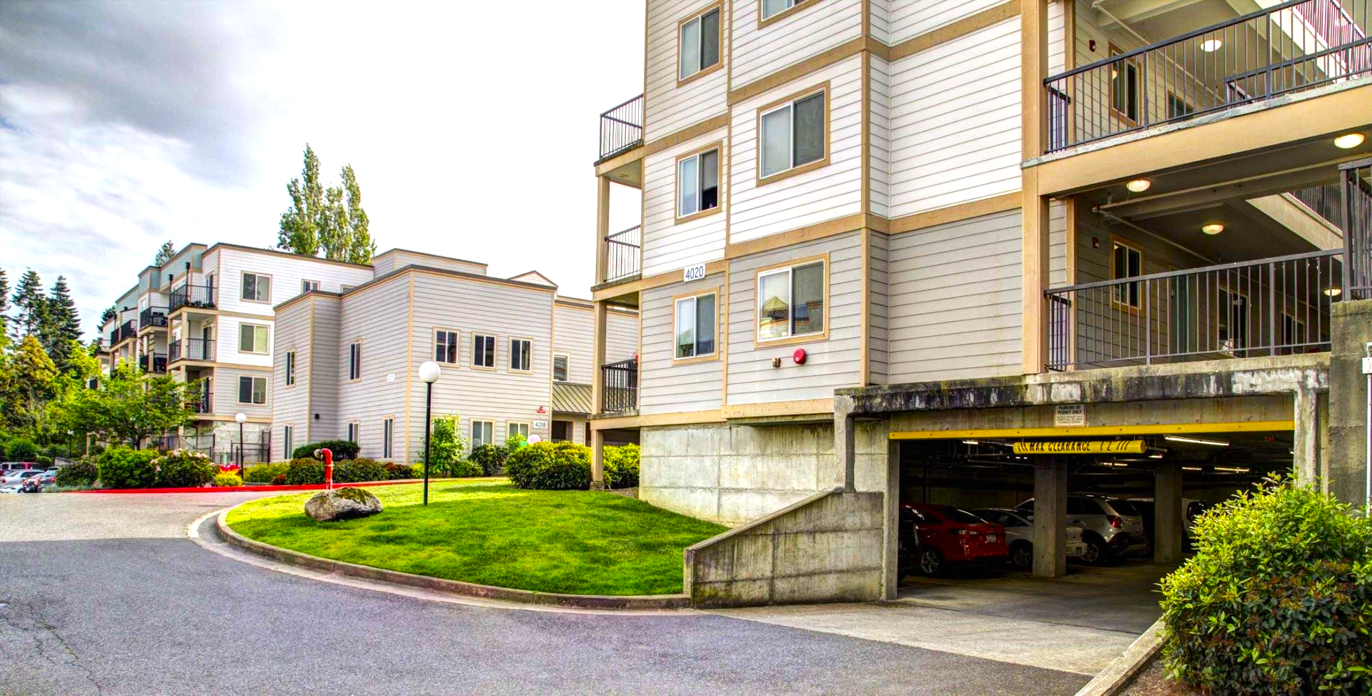 Bellingham Apartment: 4018 Northwest Avenue