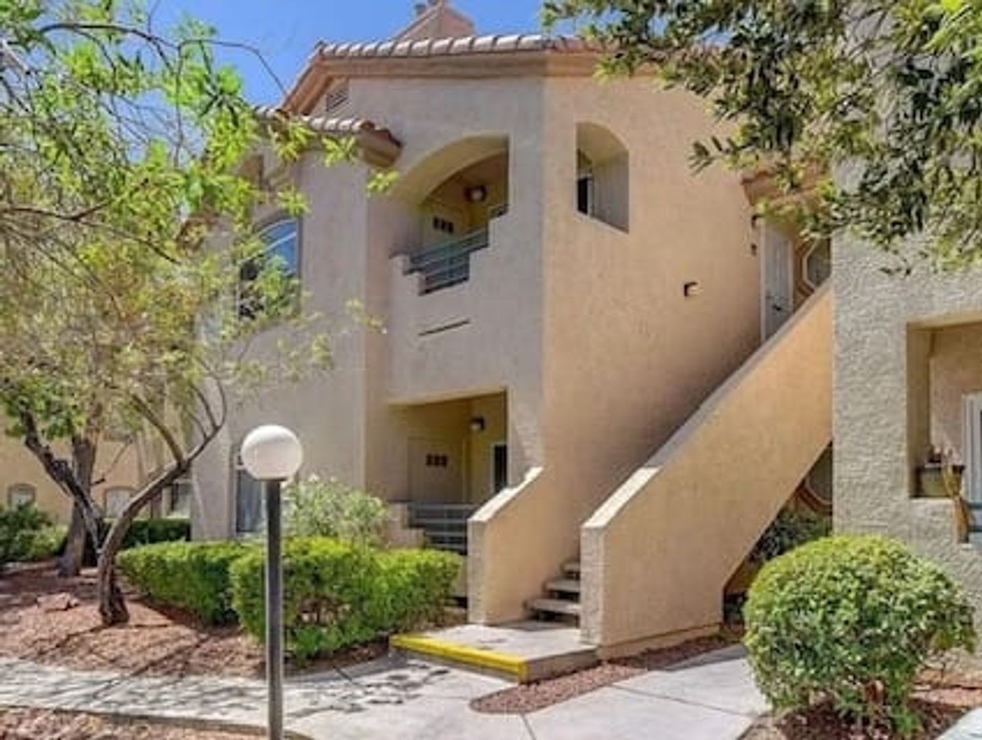 Spring Valley Condo: 5415 W Harmon Avenue