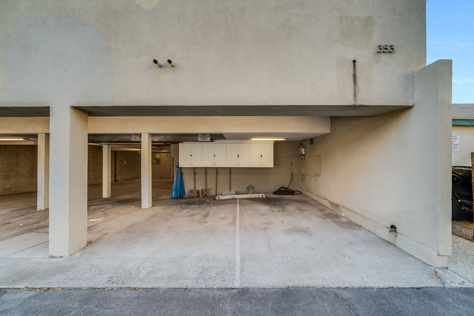 Parking at SOC T 353-354