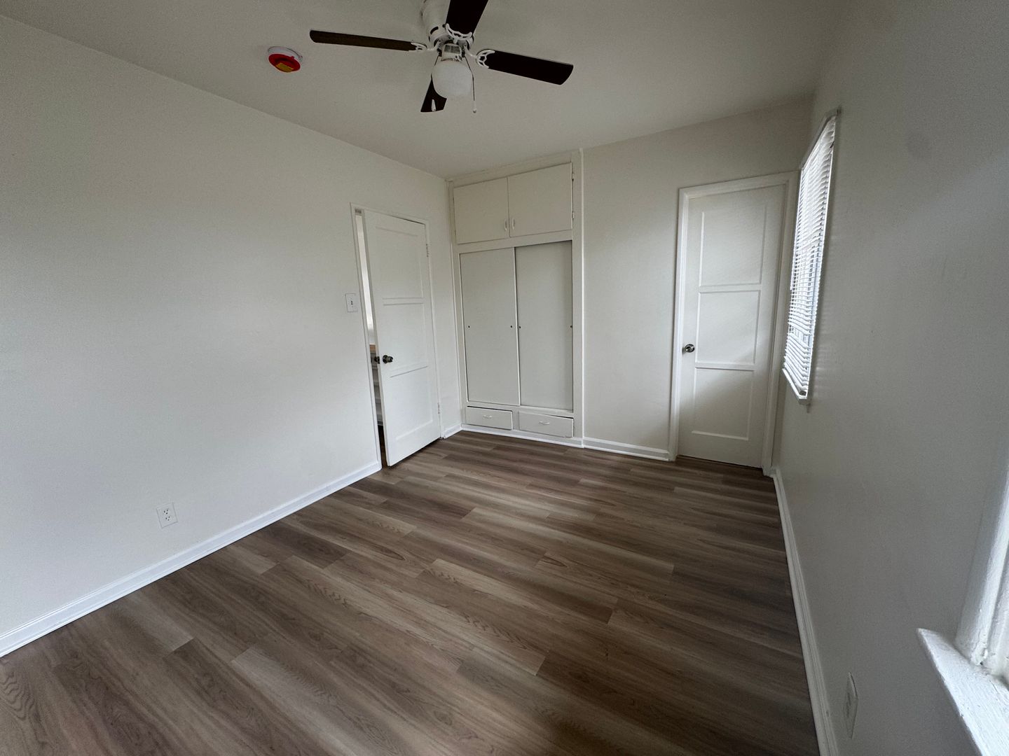 Carson Apartment: 434 - 442 E Lincoln Street