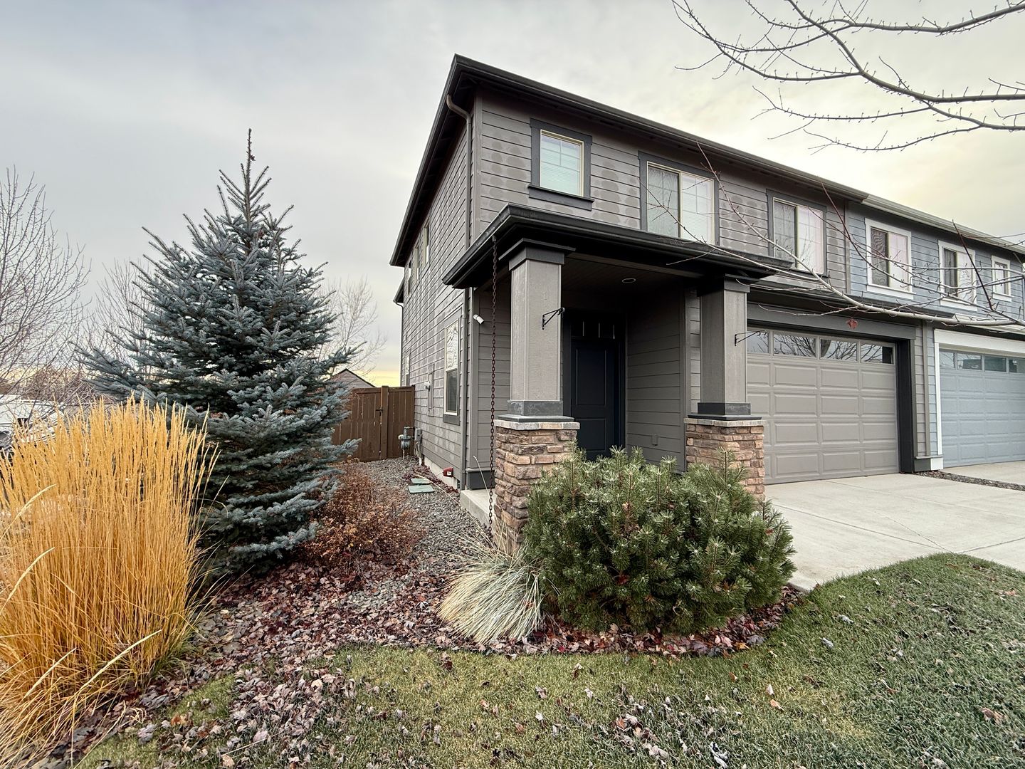 Redmond House: 150 SW 30th St