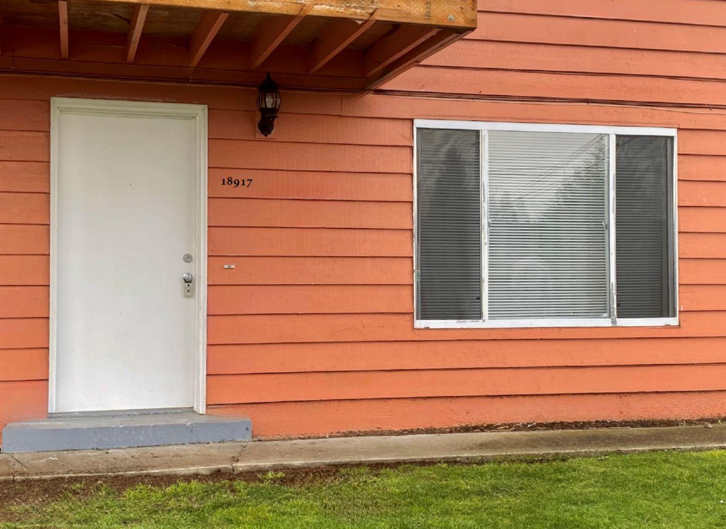 Seatac Apartment: 18917 47th Ave S