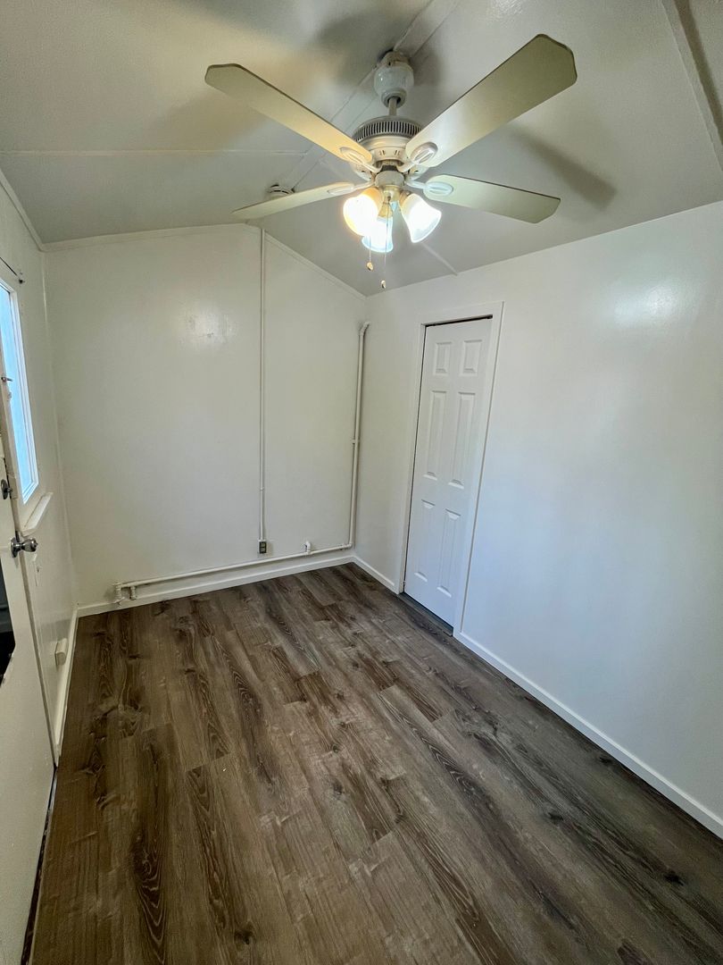 Encinitas Apartment: 1660 N Coast Hwy 101