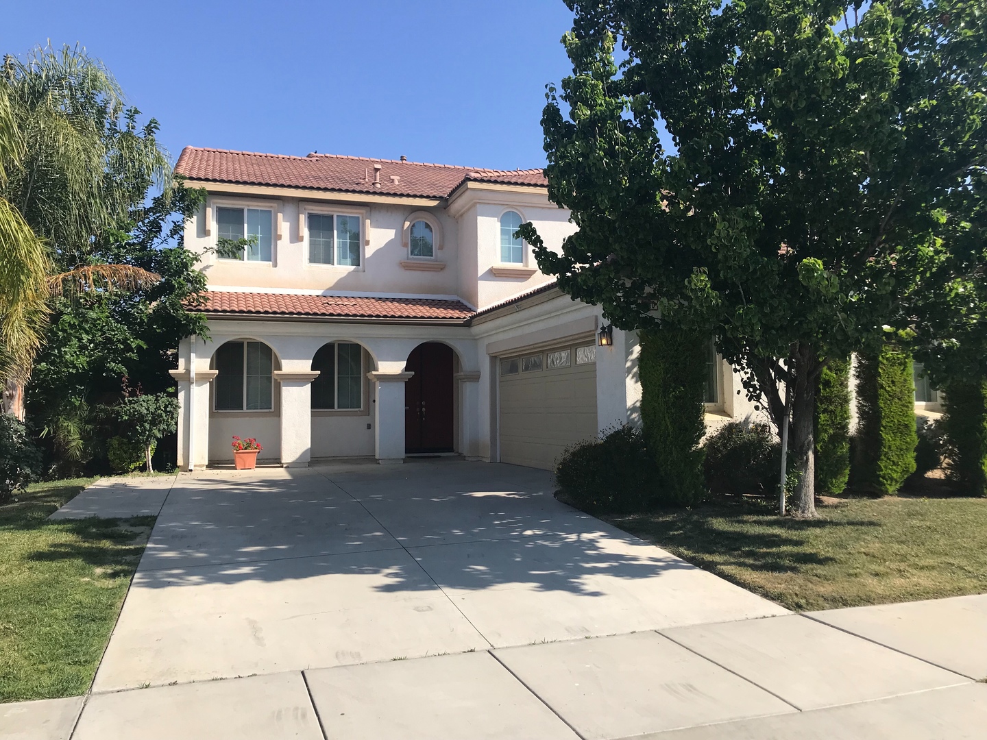Hemet House: 4420 Cloudywing Rd