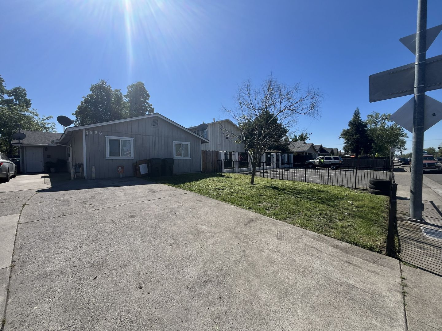 Sacramento Apartment: 2856 Del Paso Blvd