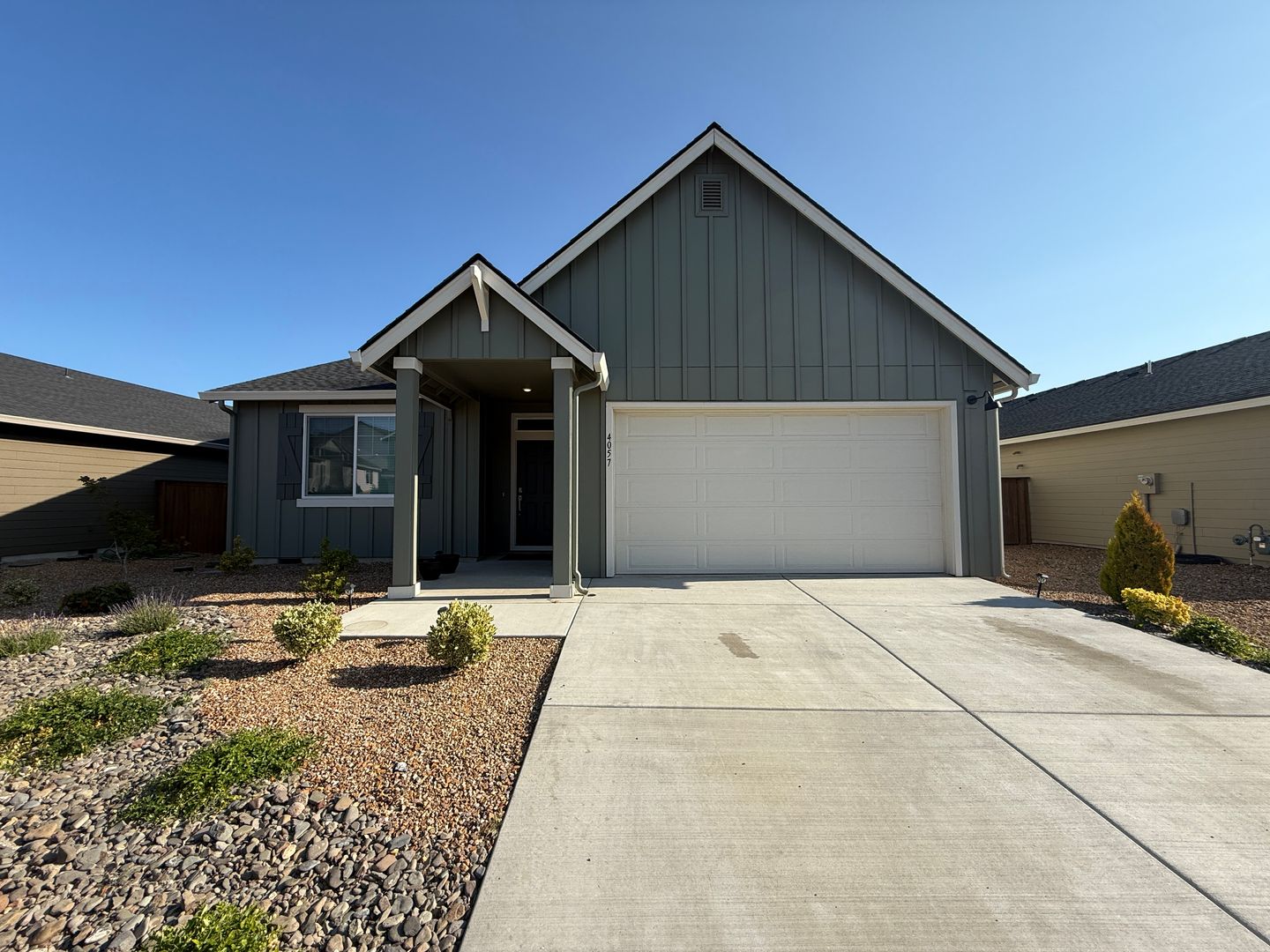 Redmond House: 4057 SW Reindeer Ave