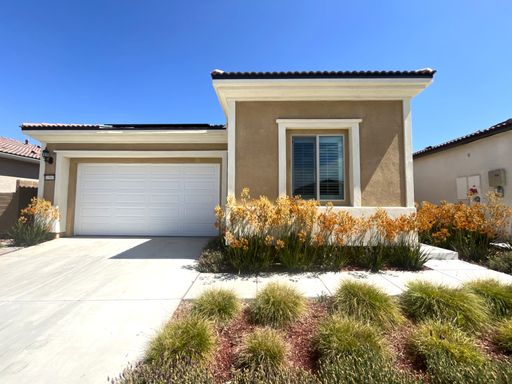 2 bed, 2 bath located in Corona, CA! (55+ ONLY) – photo 1