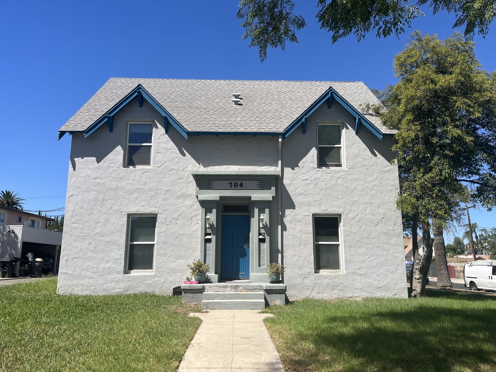 Corona Apartment: 704 S Howard St Apt B