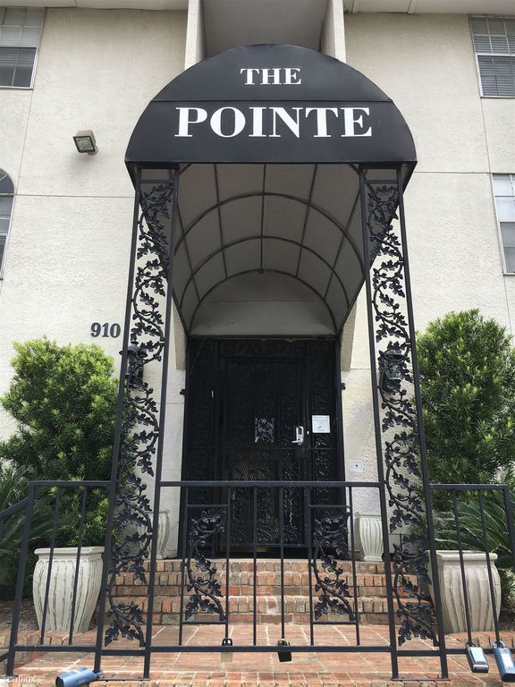 Austin Apartment: 910 Duncan