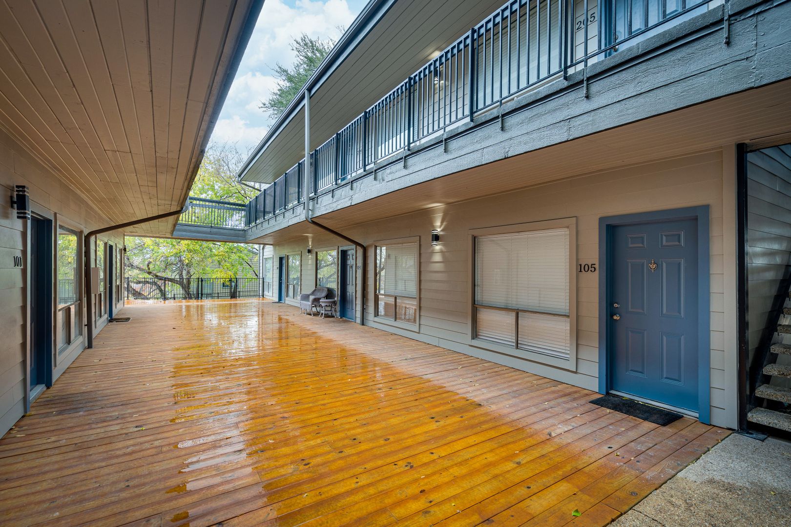 Austin House: 908 Poplar