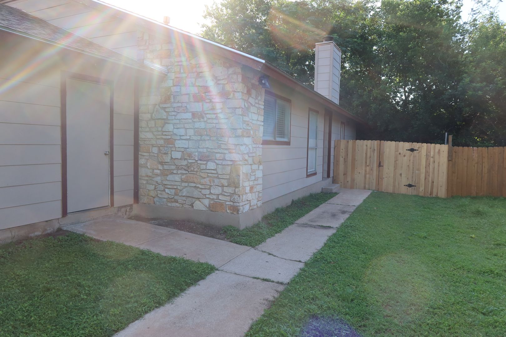 Austin House: 9607 Aberdeen Way