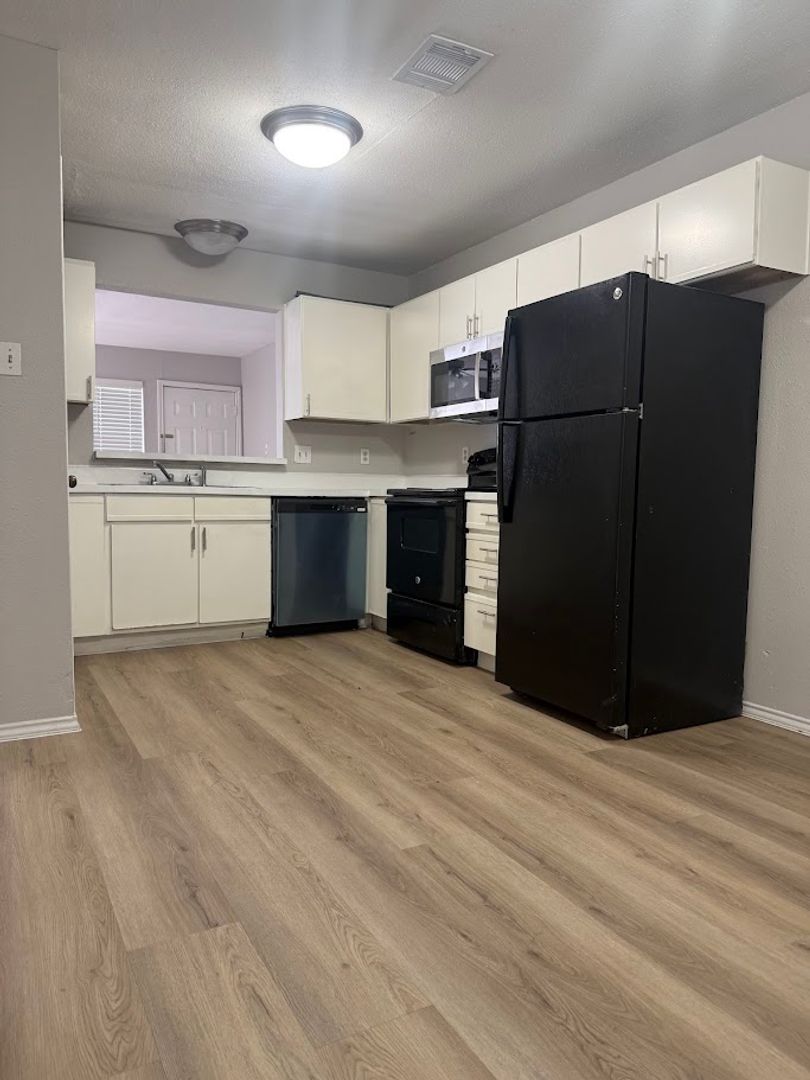 Austin Townhome: 1844 River Crossing Circle