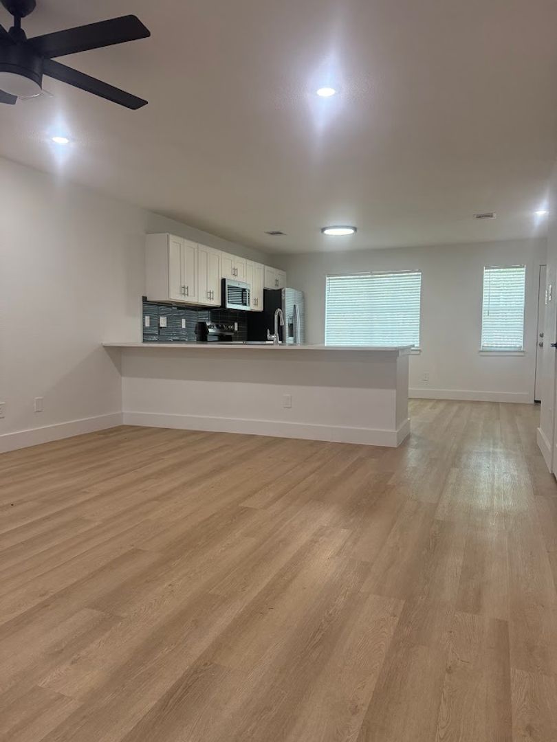 Austin Townhome: 1818 River Crossing Circle