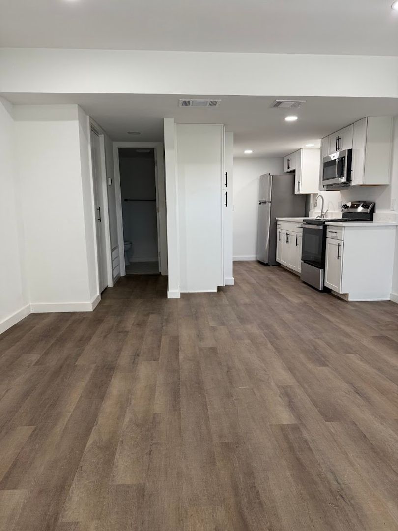 Austin Condo: 2704 San Pedro