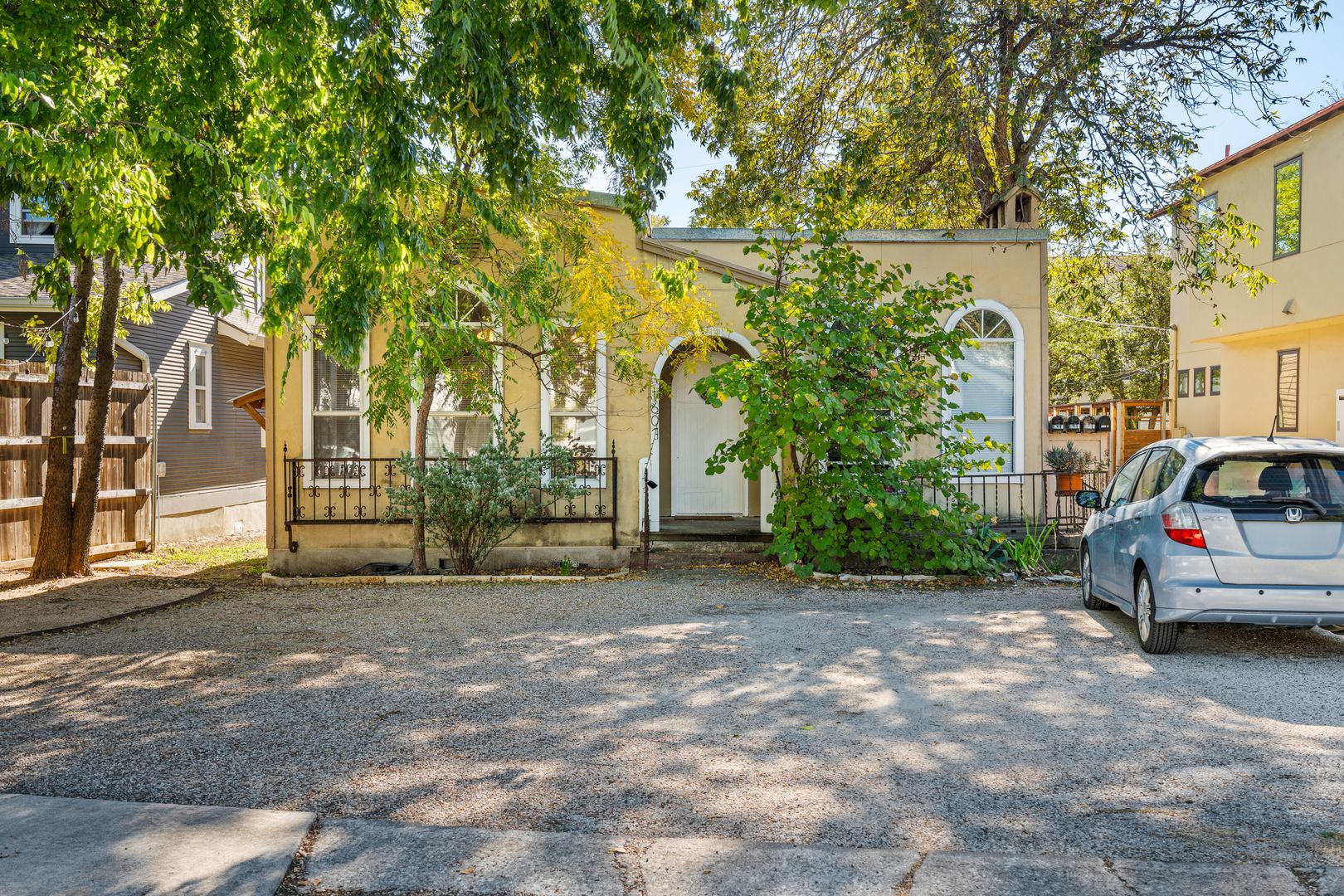 Austin Apartment: 1607 Palma Plaza