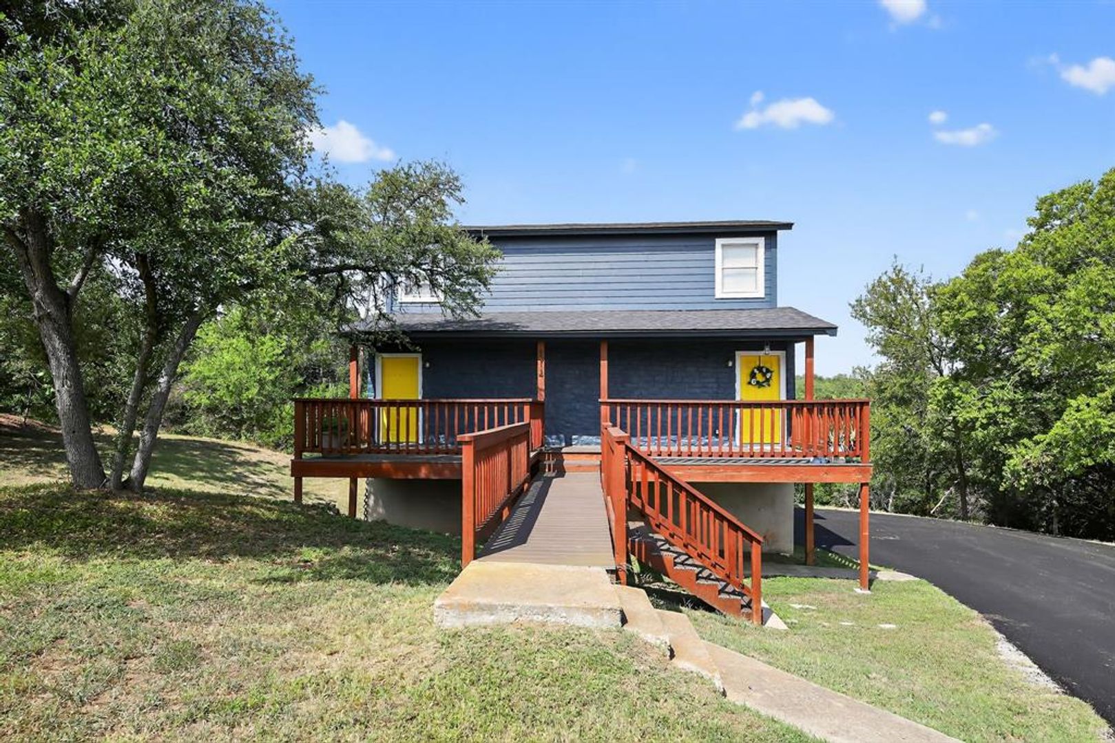 Austin Apartment: 6914 A Rifle Bend