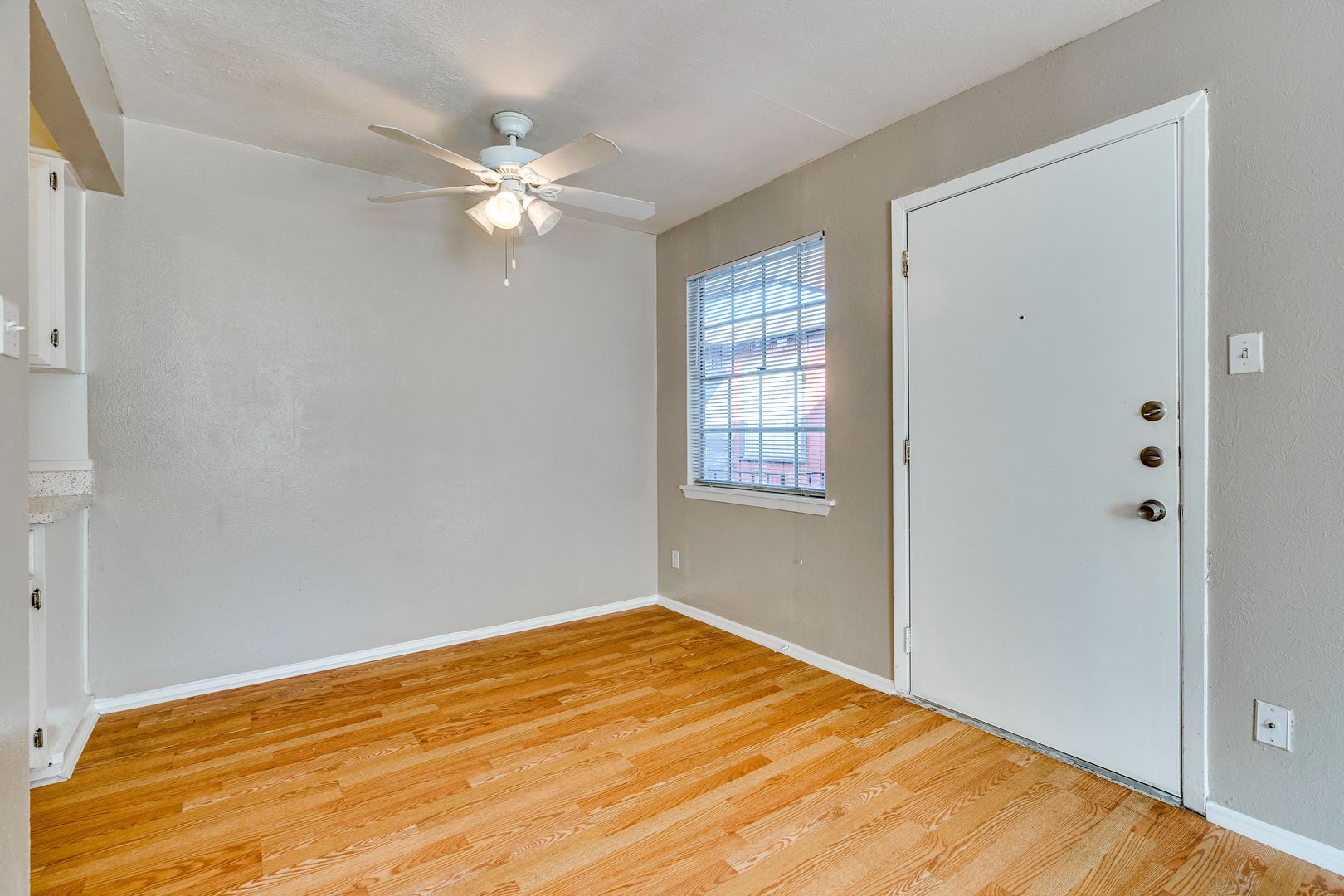 Austin Apartment: 307 & 311 East 31st