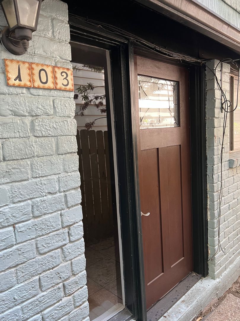 Austin House: 2413 Leon