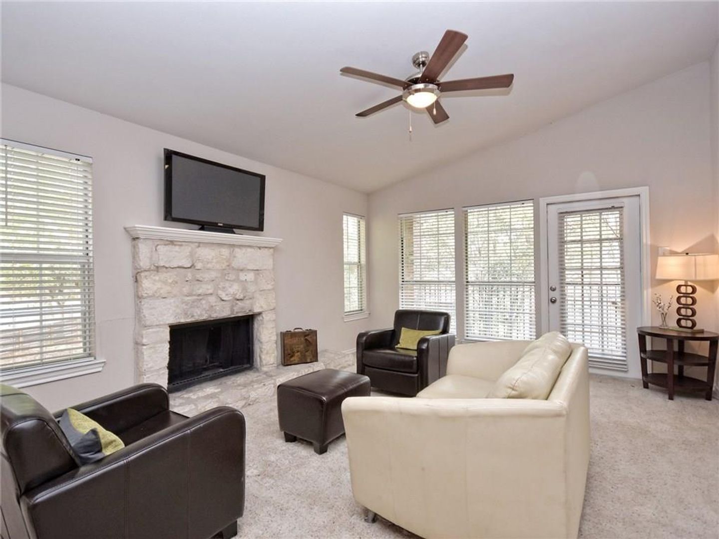 Austin House: 6804 N Capital of Texas Hwy