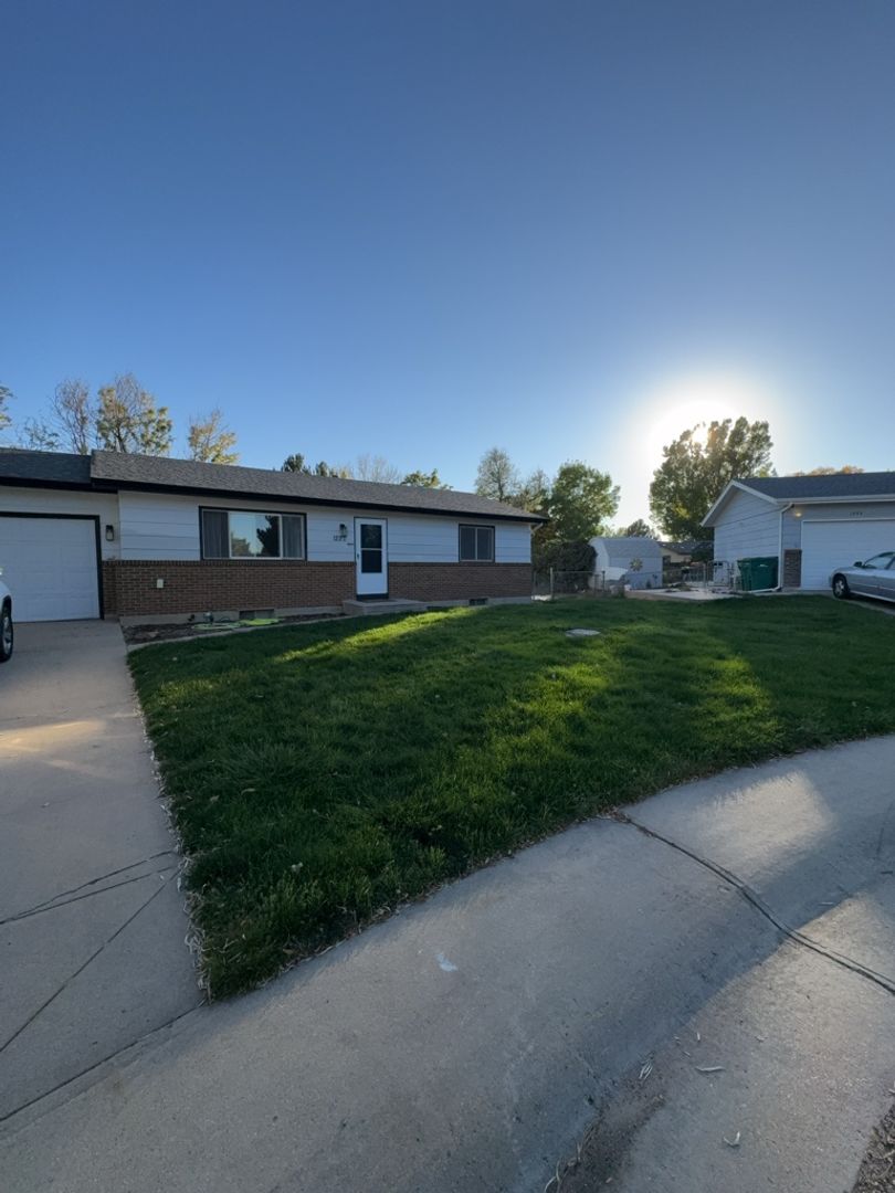 Eaton House: 1220 3rd Street Rd