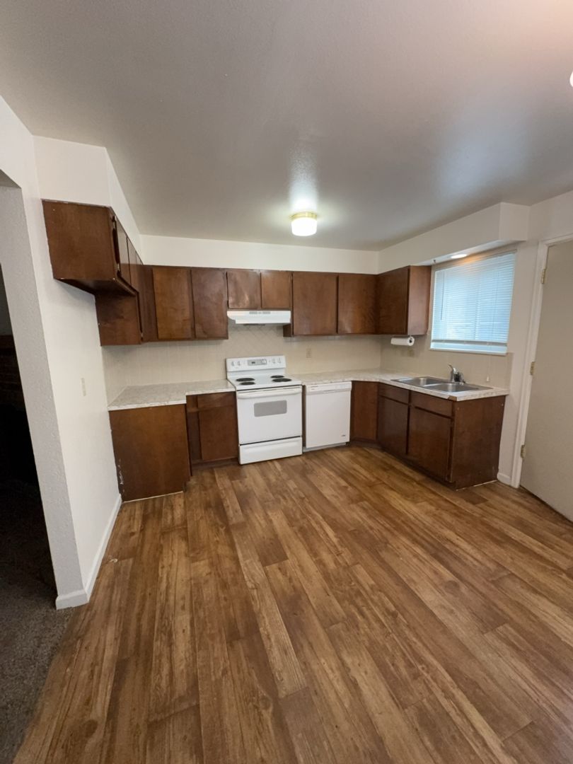 Greeley Apartment: 2510 - 2512 49th Ave Court
