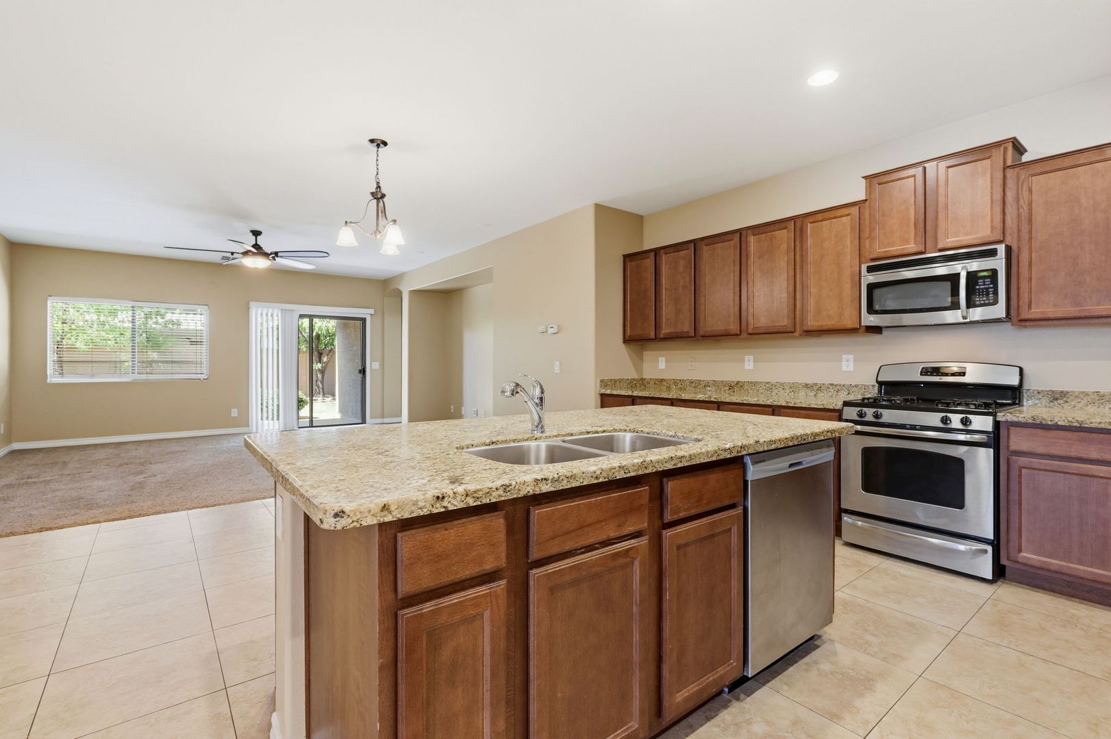 Gilbert House: 2717 E Ficus Way
