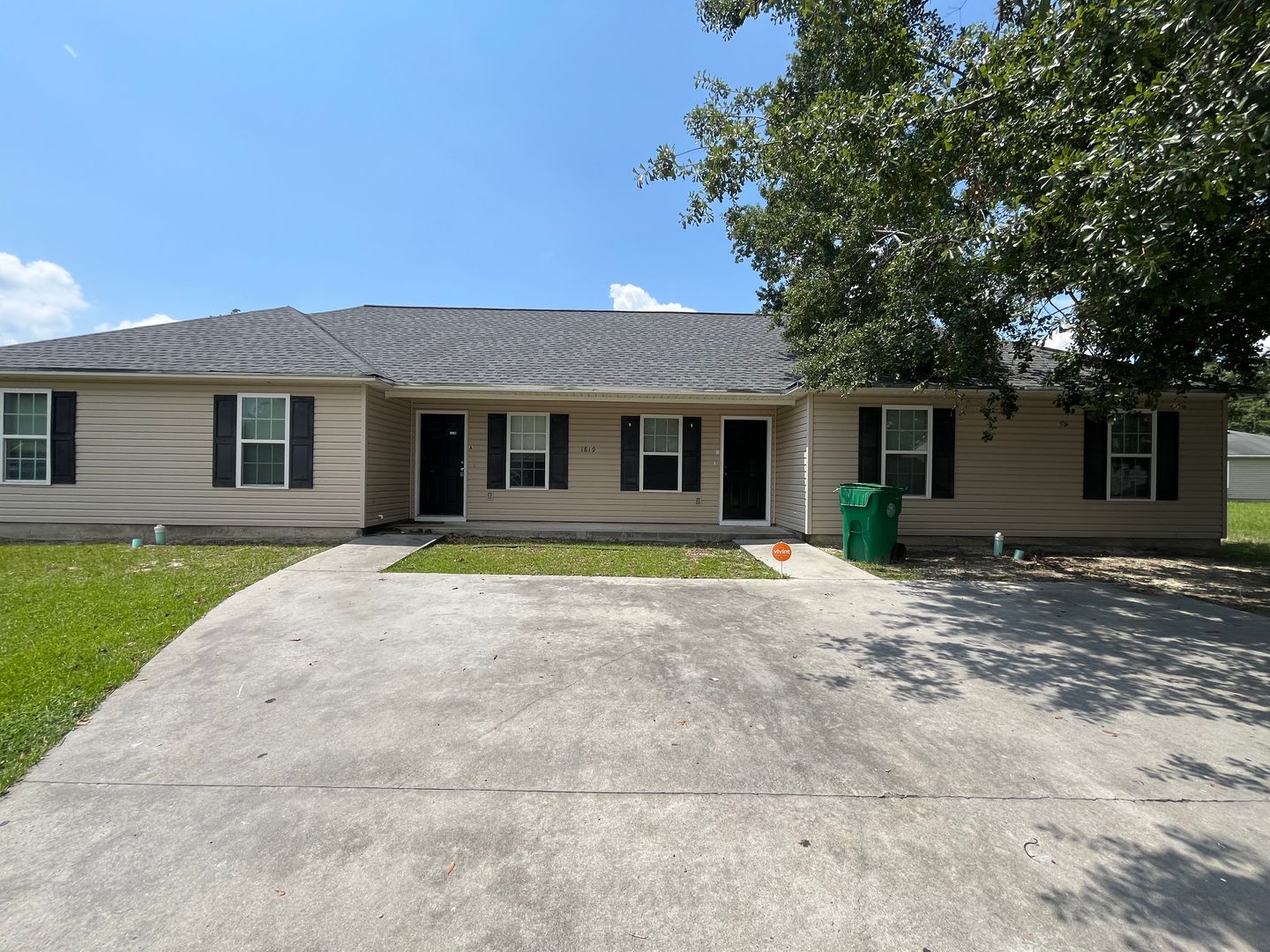 Valdosta Apartment: 1819 Hazel Dr.