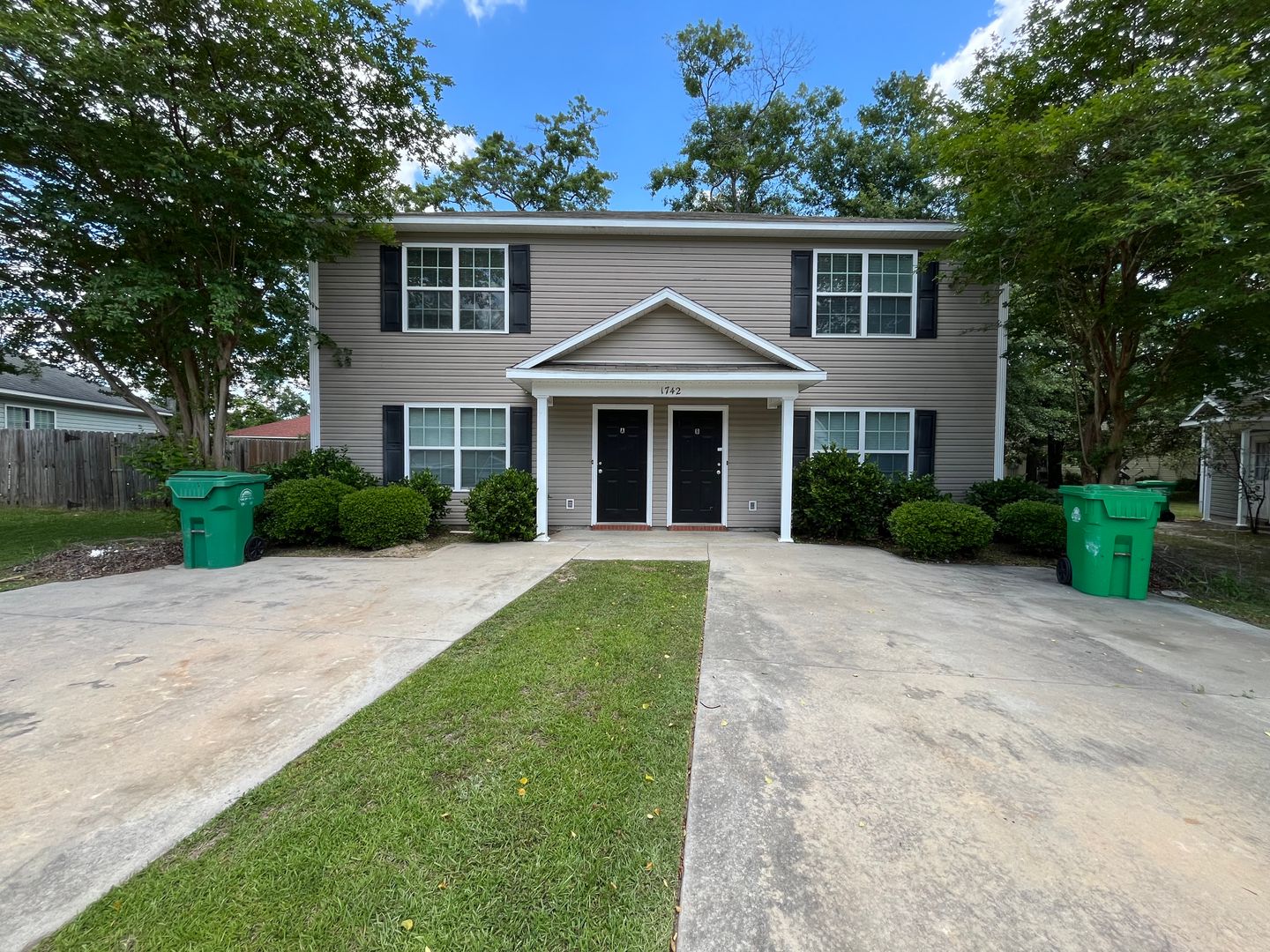 Valdosta Apartment: 1742 Eli Place