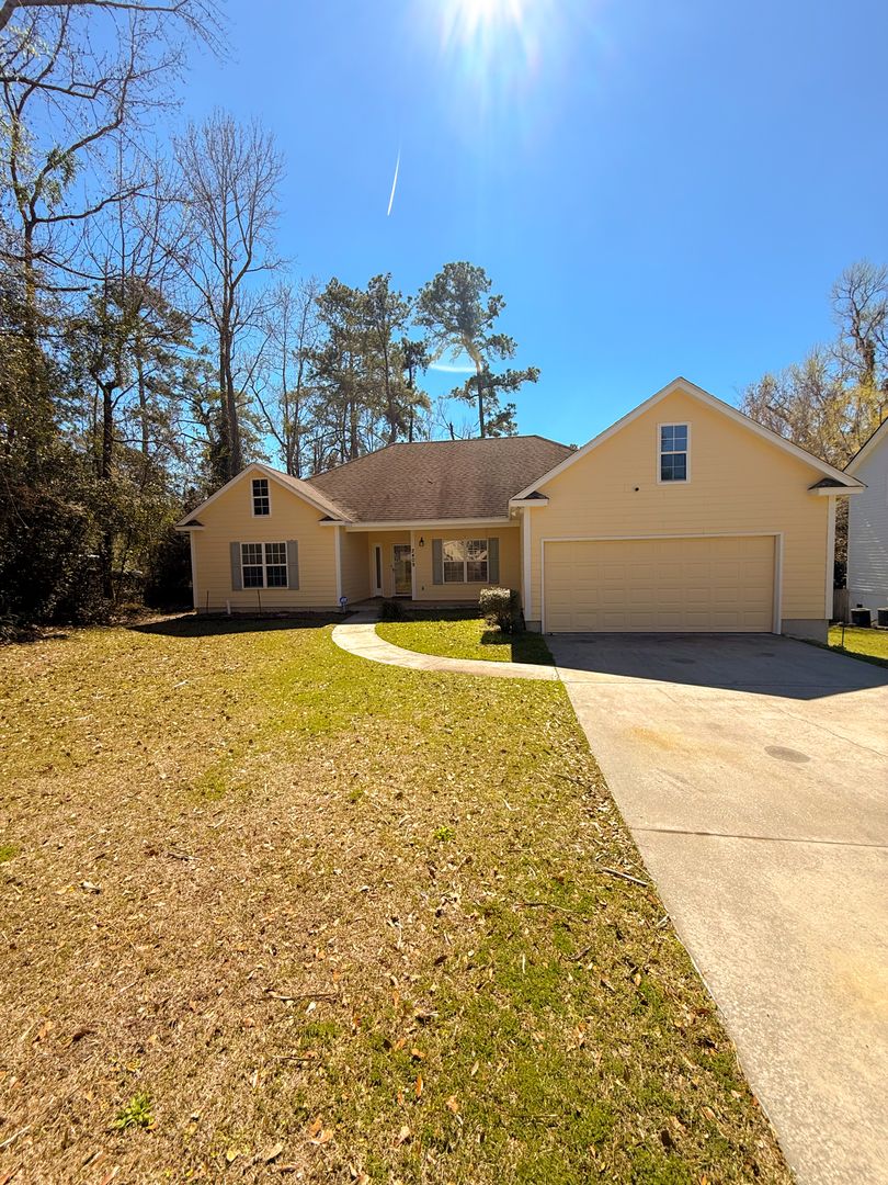 Valdosta House: 2409 Riverside Dr.