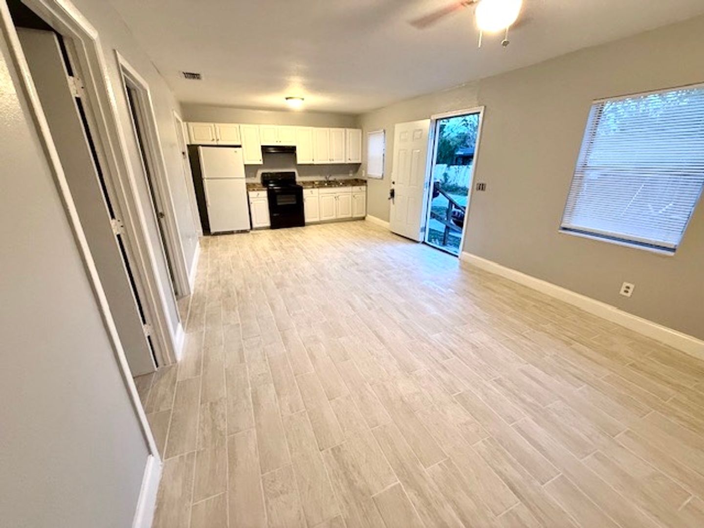 Seffner Apartment: 5228 Cherry Ave