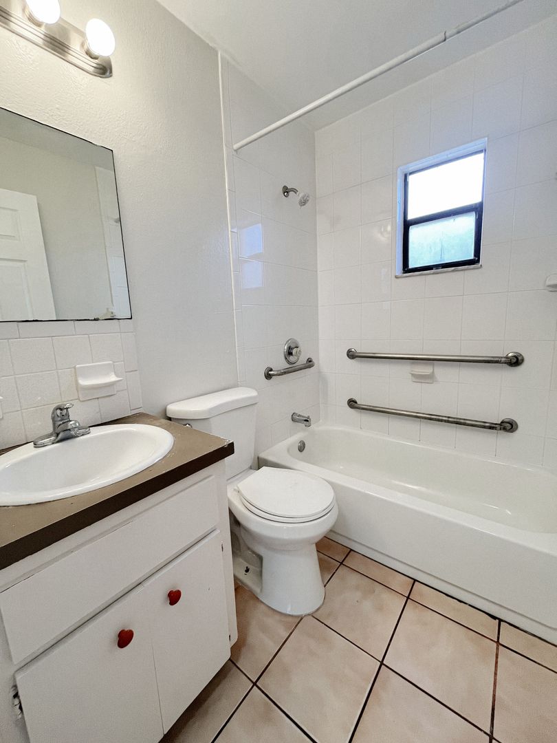 5723 Silver Spur Drive 9 of 12