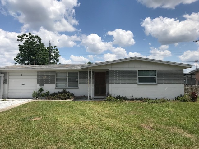 Holiday House: 2151 Dixie Garden Loop