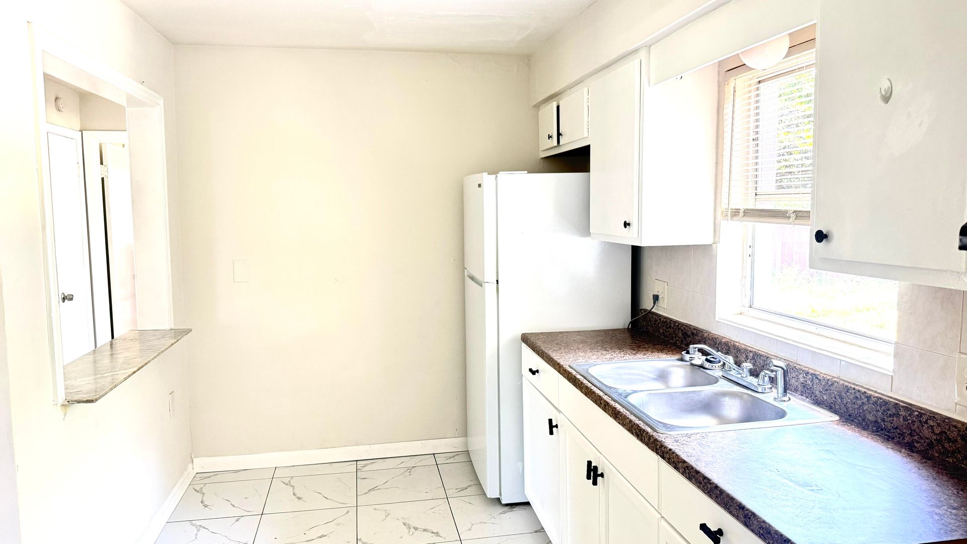 31 S. Barbour St. 8 of 12