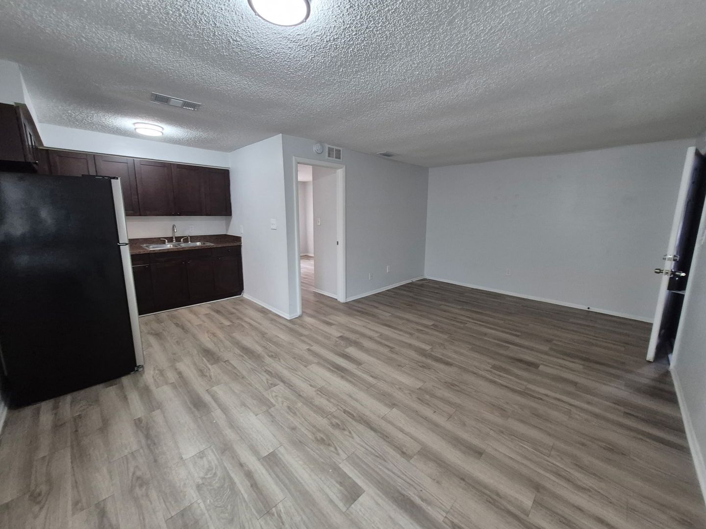 Tampa Apartment: 3712 W Cass St