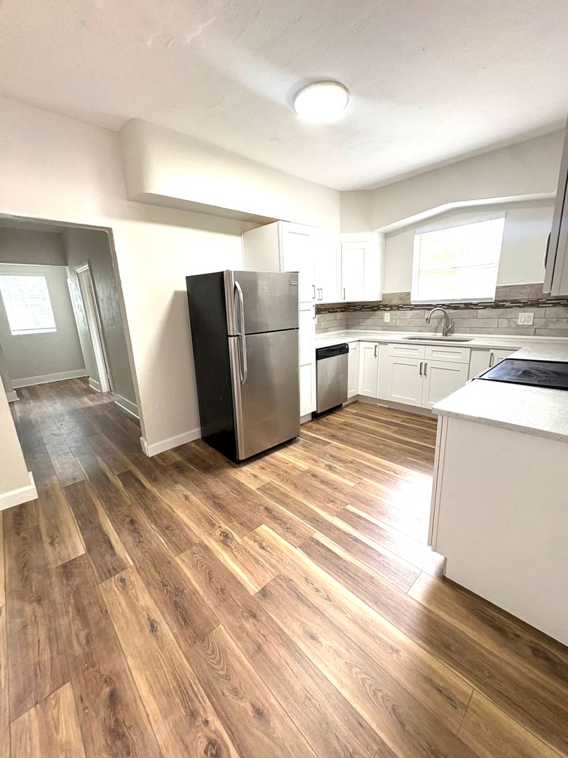 Tampa House: 4106 W Arch St