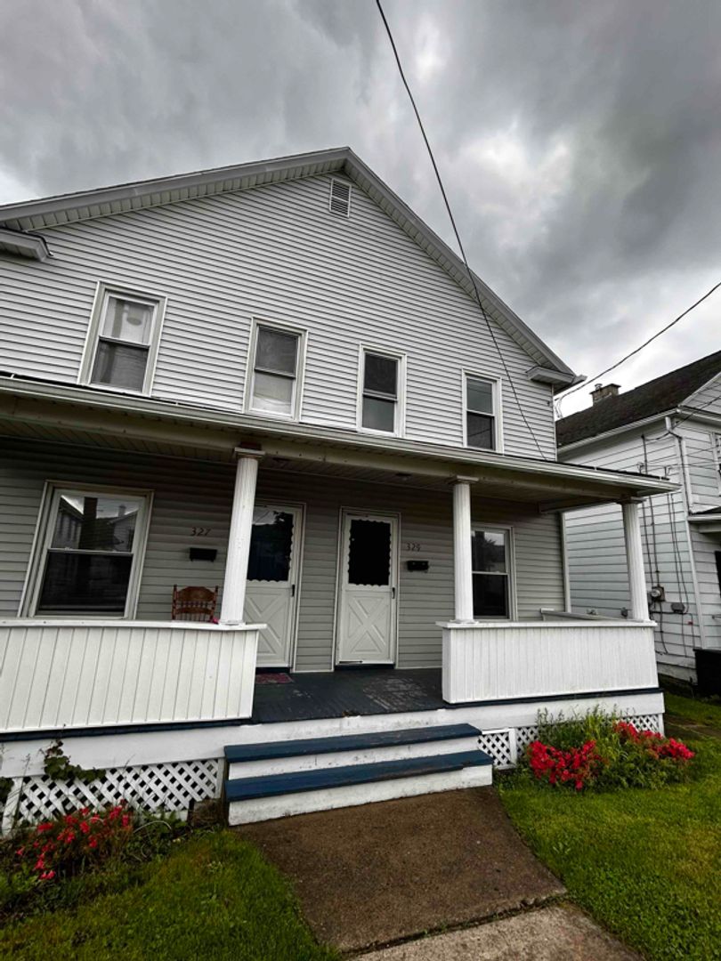 West Pittston Apartment: 327-329 Fremont Avenue