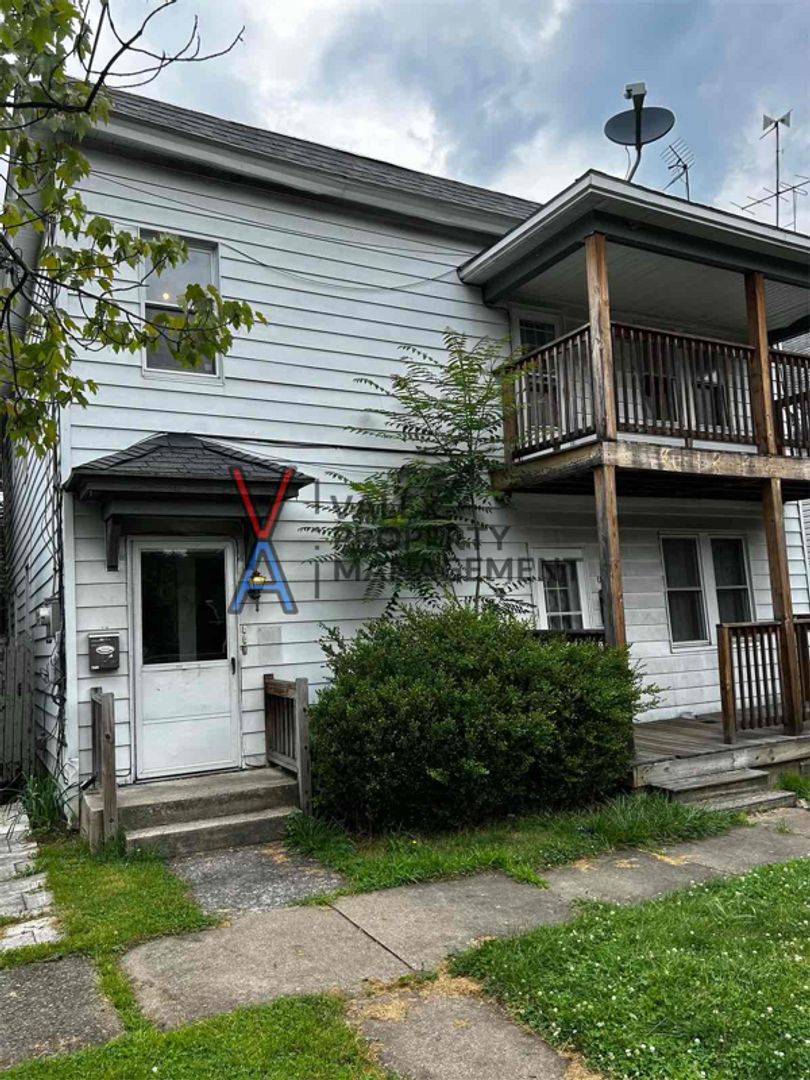 Scranton Apartment: 2649 Olyphant Avenue