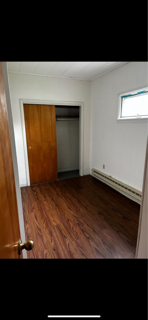 Kingston Apartment: 361 Warren Avenue