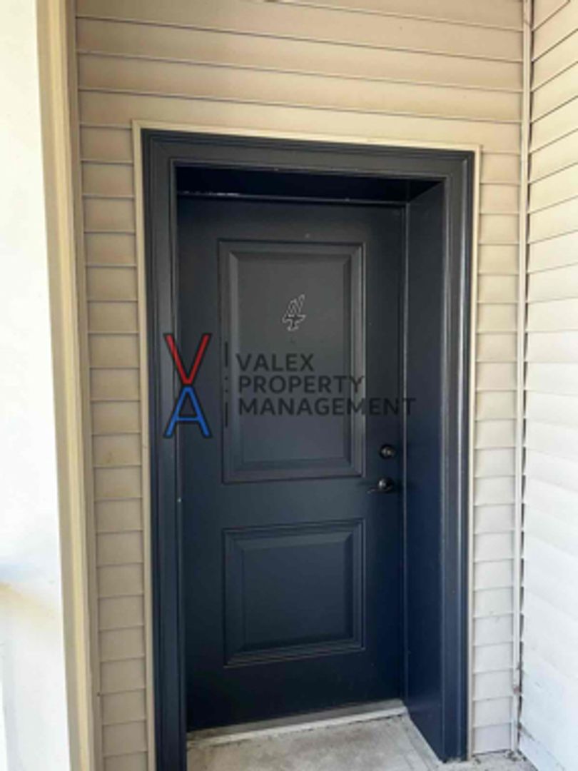 Scranton Apartment: 970 Ridge Avenue