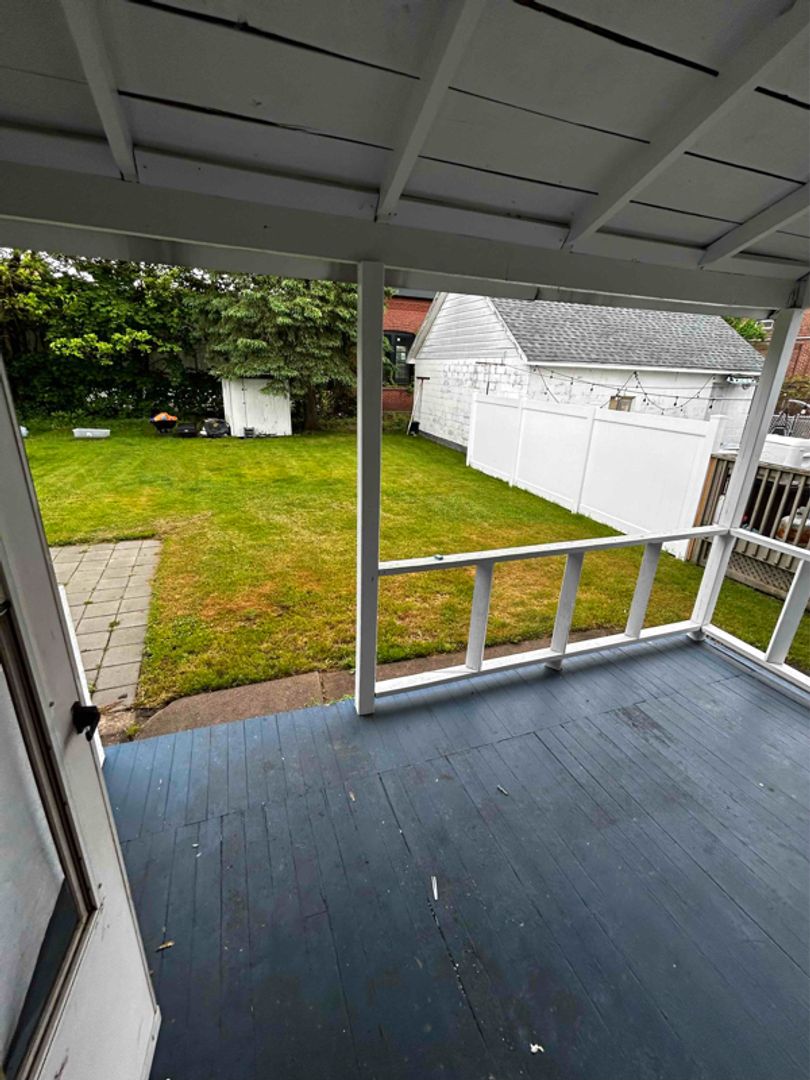 West Pittston Apartment: 327-329 Fremont Avenue