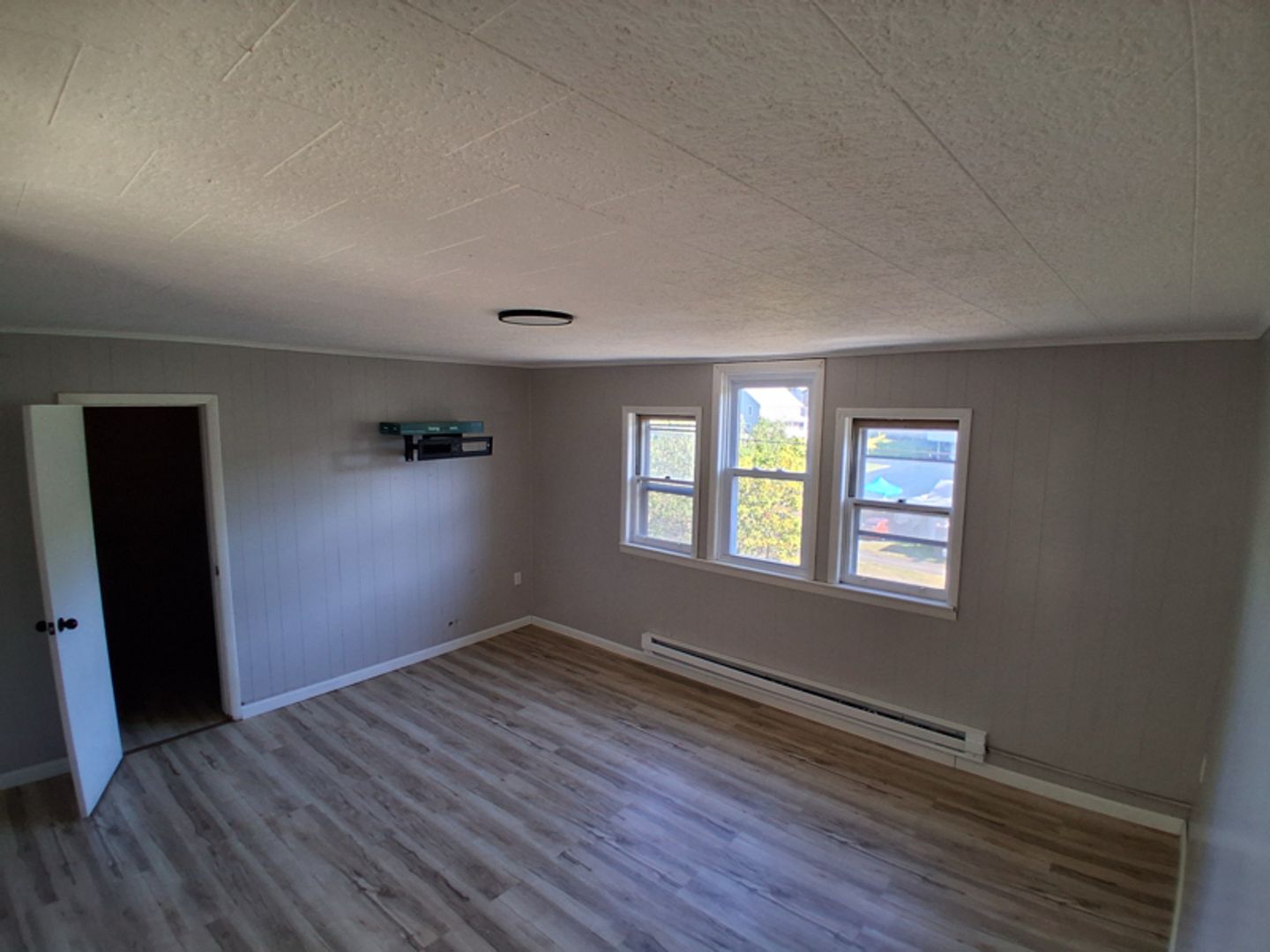 Glen Lyon Apartment: 65-67 Railroad Street