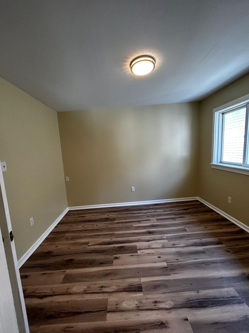 Carbondale House: 158 Fallbrook Street