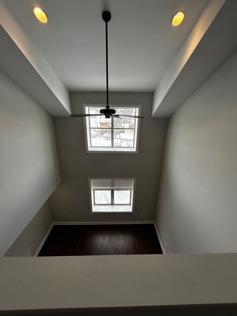 Scranton Apartment: 970 Ridge Avenue