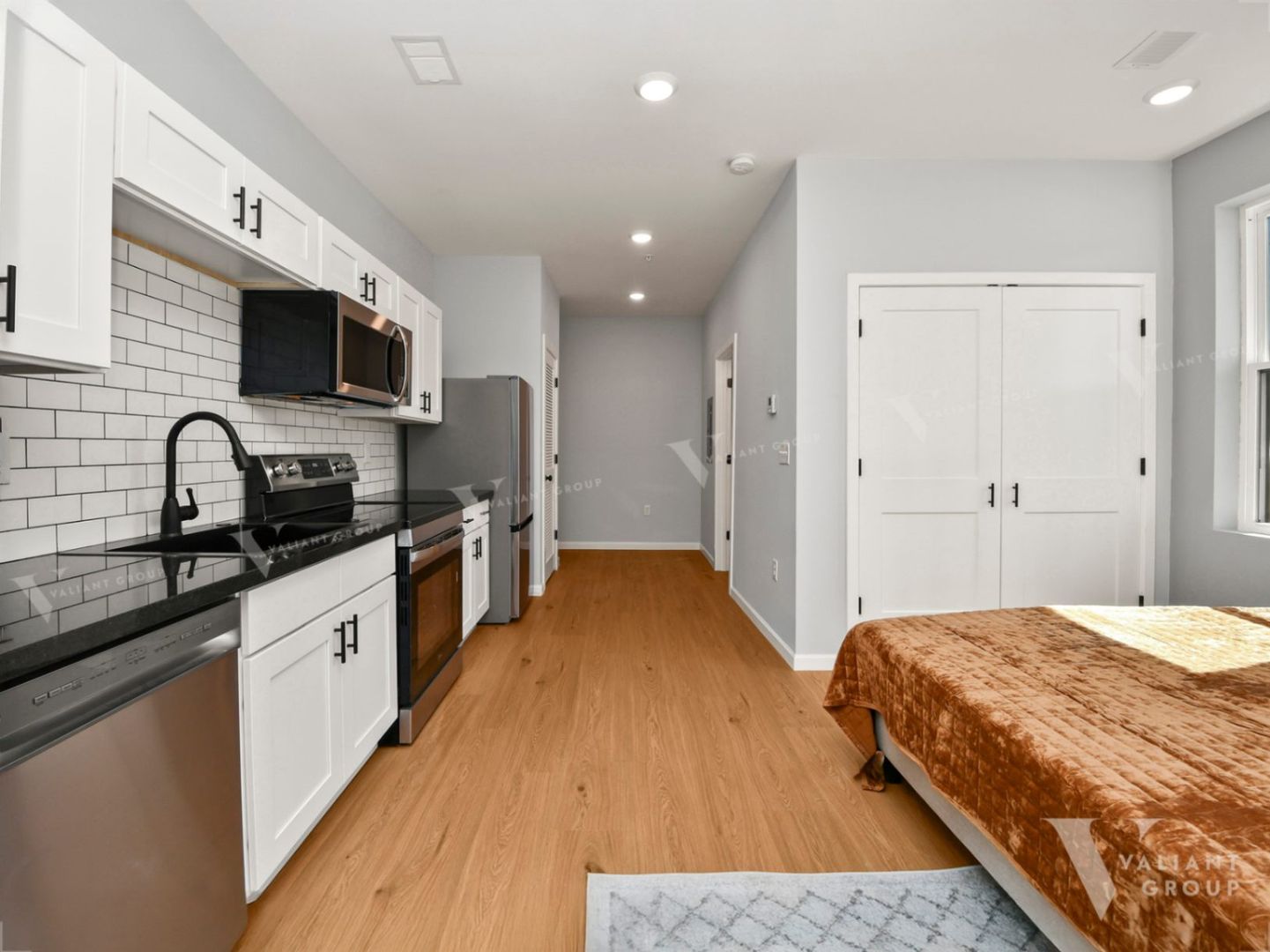 Springfield Apartment: 505 W Grand St