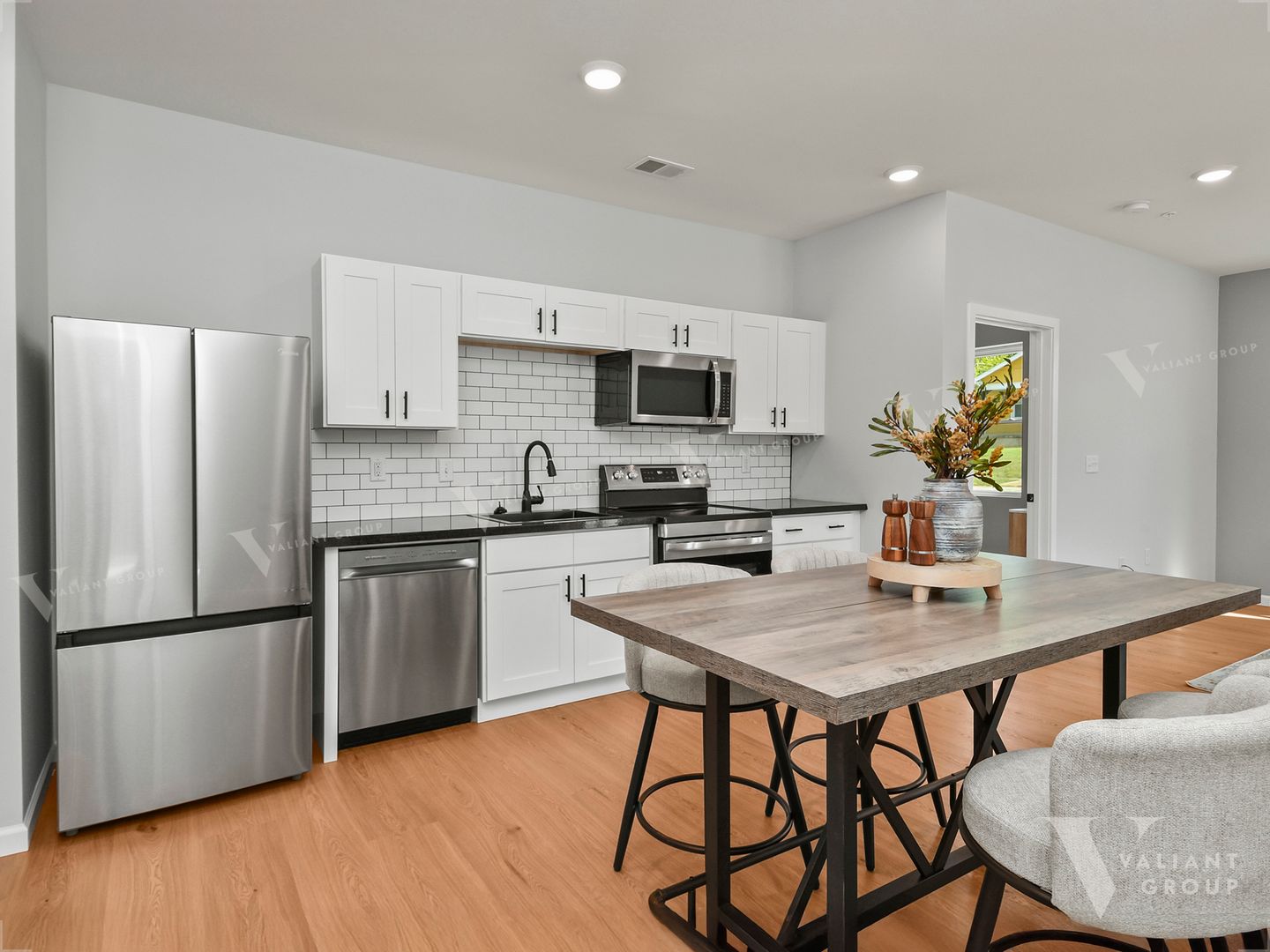 Springfield Apartment: 505 W Grand St